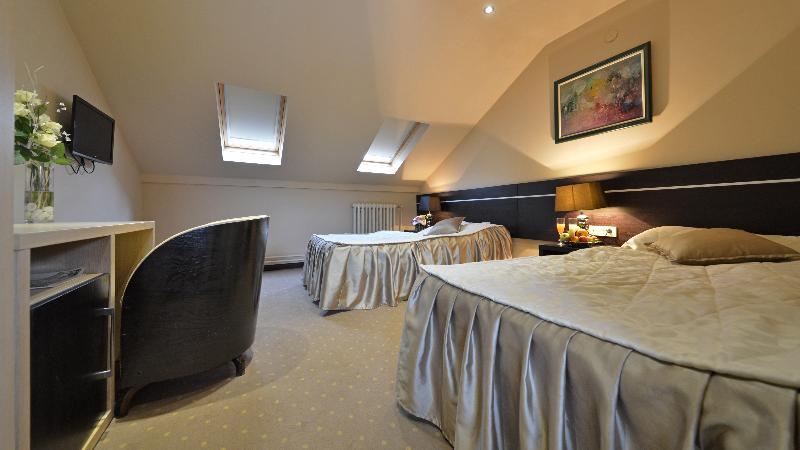 Hotel Zelengora Kragujevac Esterno foto