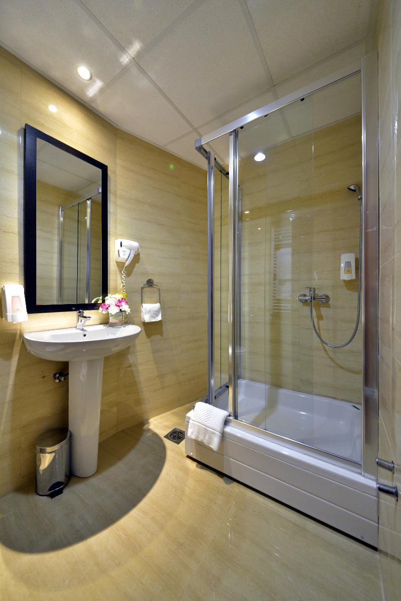 Hotel Zelengora Kragujevac Esterno foto
