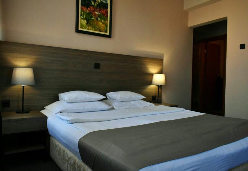 Hotel Zelengora Kragujevac Esterno foto